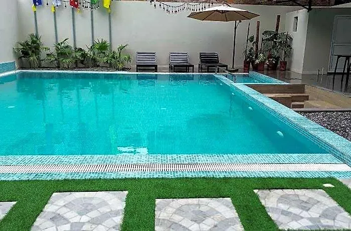 Hotel Snow Lion 4*